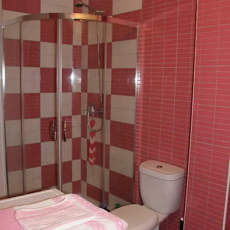 25 Apartment *